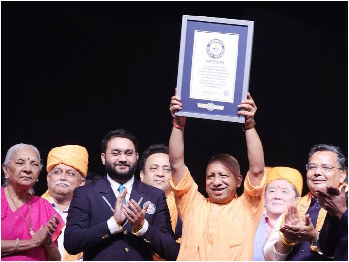 deepotsav 2023 ayodhya set a new guinness world record being lit up over 22 lakh diyas CM Yogi Adityanath Deepotsav 2023: अयोध्या में 22.23 लाख से अधिक दीये जलाकर बना वर्ल्ड रिकॉर्ड, सीएम योगी ने कही ये बड़ी बात