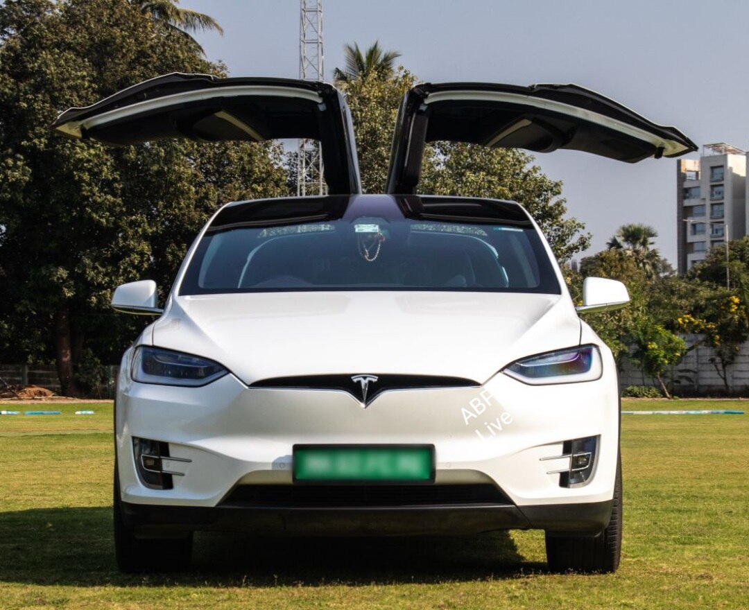 Tesla Model X Review: தீபாவளி டமாகா.. வியப்பில் ஆழ்த்தும் டெஸ்லா மாடல் எக்ஸ் கார்.. ஒரு பார்வை