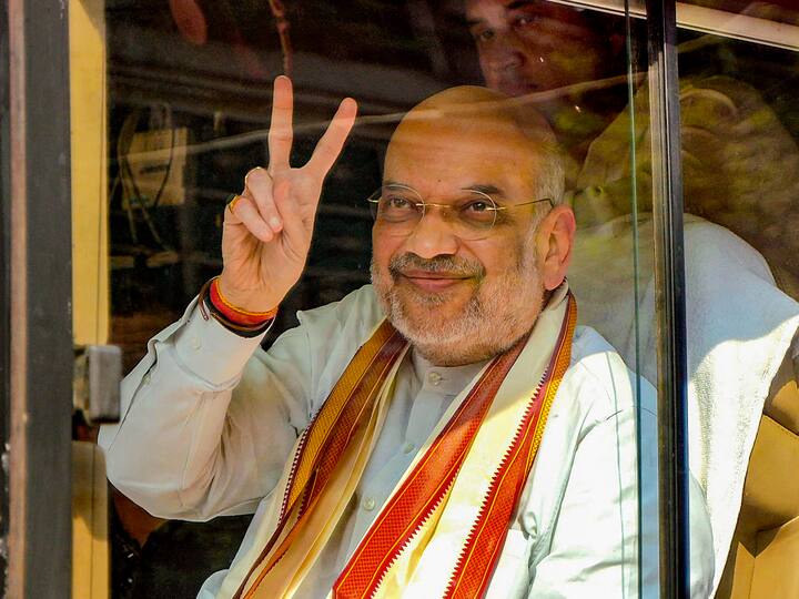 Union Home Minister Amit Shah wished people on the festival of lights and tweeted, “Best wishes to all the countrymen on the great festival of lights, Diwali. May this festival of lights bring new light, happiness and good health in the lives of all of you.” (Source: PTI)