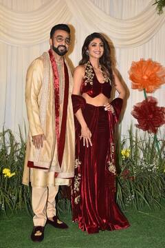 Shilpa Shetty Diwali Bash: दिवाली पार्टी में पति राज कुंद्रा के साथ शिल्पा शेट्टी ने की ट्विनिंग, रेड वेलवेट ड्रेस में लगीं पटाखा, देखिए तस्वीरें