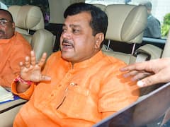 महाराष्ट्र में जल्द फूटेंगे पटाखे, BJP से हाथ मिलाएंगे शरद पवार?, इस नेता के दावे से मची सनसनी