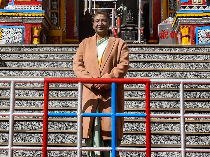 President Droupadi Murmu also took to X to wish citizens on Diwali. She tweeted, “One lamp can light many others. In the same manner, we can bring happiness and prosperity in the lives of the poor and needy by sharing joys with them.” (Source: PTI)