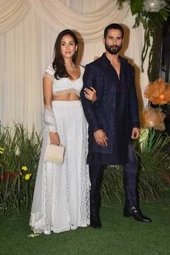 Diwali 2023: શિલ્પા શેટ્ટીના ઘરે દેખાઇ દિવાળી પાર્ટીની ધૂમ.... ટ્રેડિશનલ ડ્રેસમાં સજીધજીને પહોંચી બી-ટાઉનની આ હસીનાઓ, જુઓ તસવીરો....