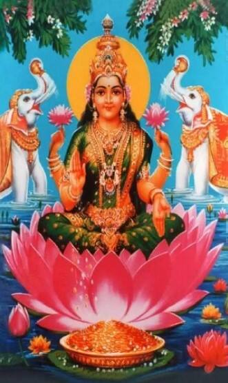 દેવામાંથી મુક્તિ અપાવે છે લક્ષ્મીજીના આ ઉપાય