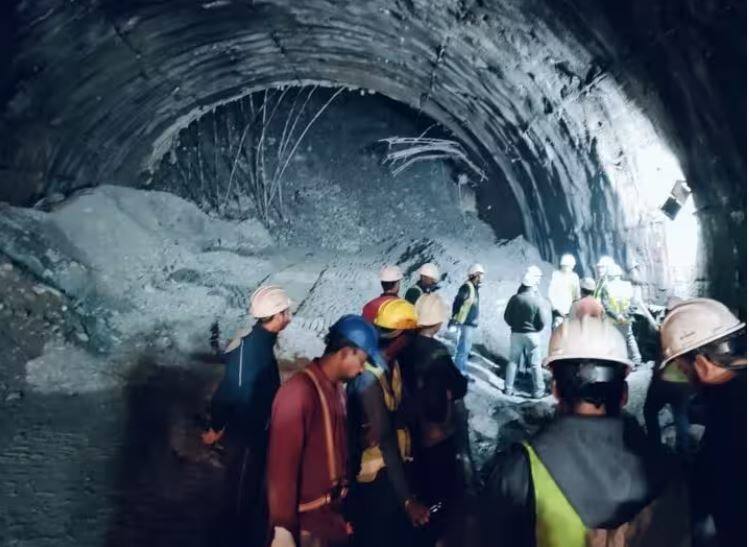 uttarakhand tunnel collapse 30 to 35 labors trapped in uttarkashi news Uttarakhand News: ਦੀਵਾਲੀ ਮੌਕੇ ਉੱਤਰਾਖੰਡ 'ਚ ਵੱਡਾ ਹਾਦਸਾ, ਸੁਰੰਗ ਡਿੱਗਣ ਕਾਰਨ 30 ਤੋਂ ਵੱਧ ਮਜ਼ਦੂਰ ਫਸੇ, ਬਚਾਅ ਕਾਰਜ ਜਾਰੀ