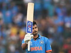 ప్రపంచకప్‌లో మొదటి సెంచరీ సాధించిన అయ్యర్ - శతకం అనంతరం అభివాదంతో ఆనందం!