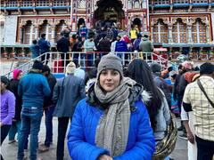 भगवान की भक्ति में डूबीं शहनाज गिल....दिवाली पर बद्रीनाथ धाम में टेका माथा, देखिए तस्वीरें