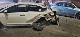 ખુલ્લા રોડ પર અમદાવાદમાં ફરી નબીરાનો આતંક, મર્સિડિઝ કારે બે કારને લીધી અડફેટે