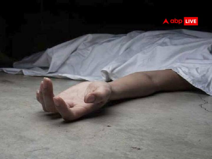 Bihar Crime: बेगूसराय में आठ वर्षीय बच्ची के साथ दुष्कर्म के बाद हत्या की आशंका, इधर-उधर पड़े मिले कपड़े, इलाके में सनसनी Begusarai News Fear of murder after Molestation of eight year old girl in Bihar ann Bihar Crime: बेगूसराय में आठ वर्षीय बच्ची के साथ दुष्कर्म के बाद हत्या की आशंका, इधर-उधर पड़े मिले कपड़े, इलाके में सनसनी