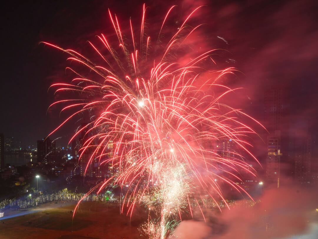 SC Cracker Curbs Flouted In Chennai, Over 500 Cases Lodged Diwali 2023 Chennai Supreme Court Cracker Curbs Flouted In With Over 500 Cases Lodged SC Cracker Curbs Flouted In Chennai, Over 500 Cases Lodged