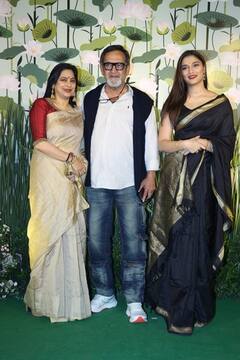 Diwali 2023: बहन अर्पिता की दिवाली पार्टी में ‘टाइगर’ ने ली ग्रैंड एंट्री..तो सौतेली मां हेलन संग पहुंचे सोहेल, देखिए बाकी सेलेब्स का लुक