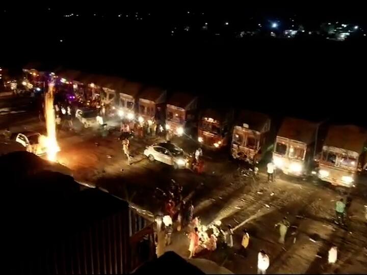 या गावची लोकसंख्या दोन ते अडीच हजारांच्या घरात असून मतदारांची संख्या 1350 इतकी आहे.