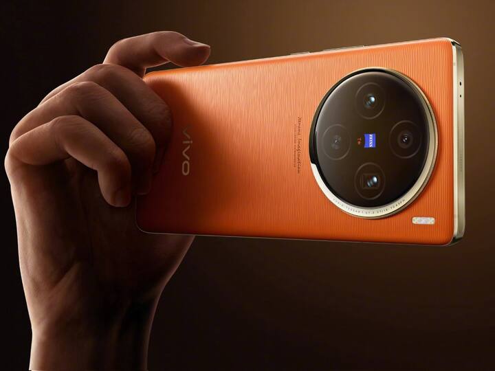 వివో తన లేటెస్ట్ ఎక్స్100 సిరీస్ స్మార్ట్ ఫోన్లు చైనాలో ఎంట్రీ ఇచ్చాయి.