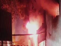 हल्द्वानी में दीपावली की रात बड़ा हादसा, टेंट हाउस के गोदाम में आग लगने से 3 लोग जिंदा जले