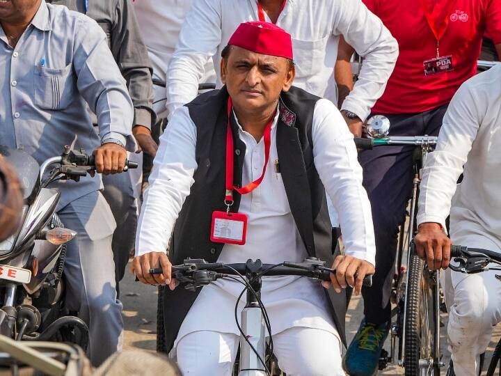 MP Assembly Election 2023 Samajwadi Party Chief Akhilesh Yadav wants become third biggest party after BJP Congress MP Election 2023: मध्य प्रदेश में तीसरी बड़ी पार्टी बनने की कोशिश में सपा, अखिलेश यादव लगातार बहा रहे पसीना