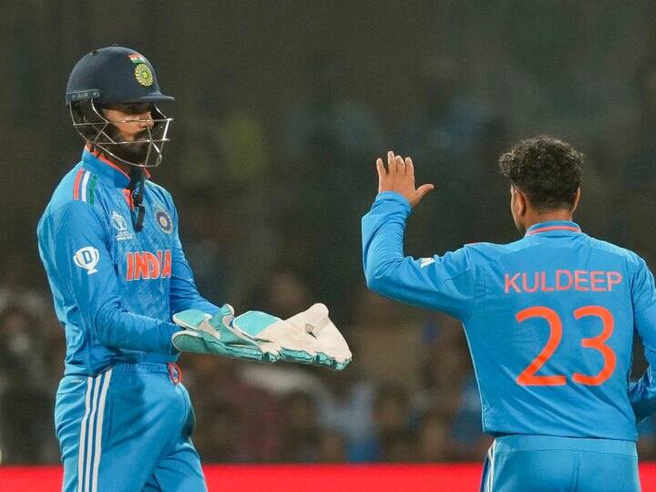 World Cup 2023 Dinesh Karthik Said about KL Rahul best wicket keeper of world cup Team India World Cup 2023: केएल राहुल के प्रदर्शन से खुश हुए दिनेश कार्तिक, बताया विश्व कप का बेस्ट विकेटकीपर