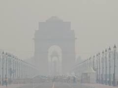 Delhi Air Pollution: दिवाली के बाद दिल्ली में बढ़ा प्रदूषण स्तर, छा गई धुंध, देखें तस्वीरें