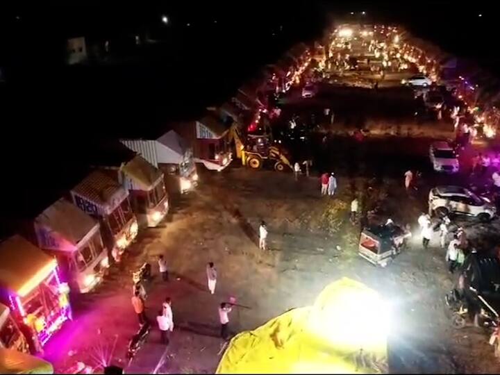 ऊसतोड मजुरांचा जिल्हा म्हणून ओळख असलेल्या बीडमधील हे चित्र अनेकांना आश्चर्यचकित करणारे ठरत आहे.