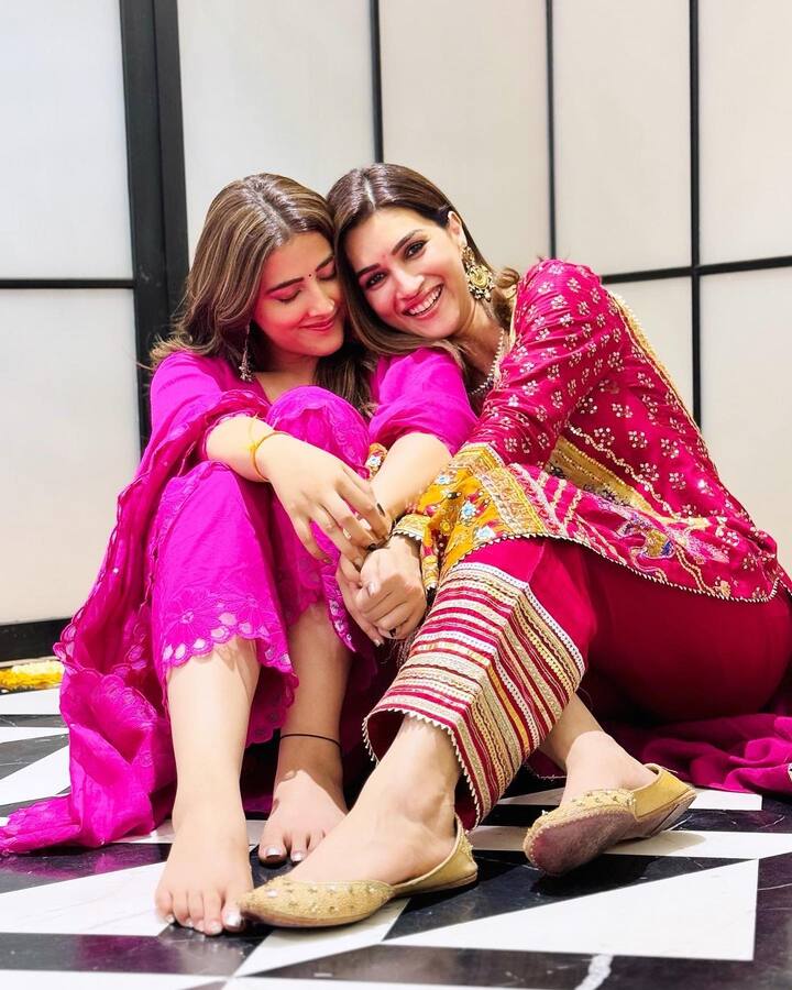 बॉलिवूड अभिनेत्री क्रिती सेनन सोशल मीडियावर खूप सक्रिय असते. ती अनेकदा तिचे फोटो किंवा व्हिडिओ तिच्या चाहत्यांसाठी शेअर करत असते.