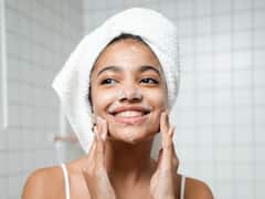 দীপাবলির সাজ, মন ভরে পেটপুজো, বাজির ধোঁয়া- এবার প্রয়োজন ত্বকের সঠিক পরিচর্যা, কী কী করবেন?