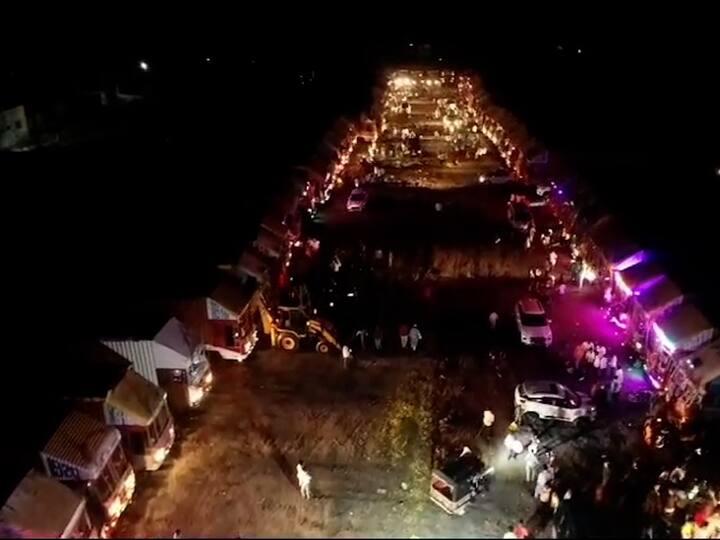 छत्रपती संभाजीनगर येथील पुष्पक ट्रान्सपोर्टमध्ये बहुतेक जण चालक म्हणून कामाला लागले. त्यानंतर कष्टाच्या बळावर आपापली प्रगती साधू लागले.