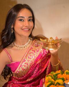 Diwali Photos: સુરભિ જ્યોતિએ એથનિક લૂકમાં બતાવ્યો દિલકશ અંદાજ, એક્ટ્રેસની અદા પર ફેન્સ ફિદા
