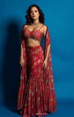 Nushrratt Bharuccha: ਰੈੱਡ ਸ਼ਰਾਰਾ 'ਚ ਨਜ਼ਰ ਆਈ ਨੁਸਰਤ ਭਰੂਚਾ, ਡੈਸ਼ਿੰਗ ਲੁੱਕ ਦੇਖ ਉੱਡੇ ਫੈਨਜ਼ ਦੇ ਹੋਸ਼