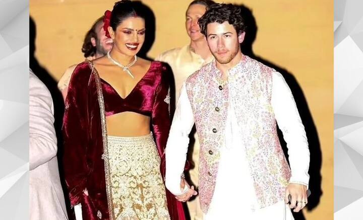 সেই সঙ্গে পশ্চিমি দুনিয়ায় ভারতীয় সংস্কৃতিকেও জনপ্রিয় করে তুলেছেন প্রিয়ঙ্কা। দূরে থাকলেও, সেখানেই দেশের যাবতীয় পুজো-পরব পালন করেন। শ্বশুরবাড়ির লোকজনকেও তাতে শামিল করেন।