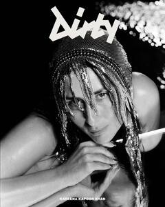 Kareena Kapoor Pics: करीना कपूर ने कराया 'डर्टी' फोटोशूट...काउच पर लेटकर दिए इतने किलर पोज, पलभर में वायरल हुईं तस्वीरें