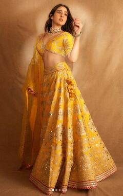 Sara Ali Khan: ਯੈਲੋ ਲਹਿੰਗਾ ਪਾ ਕੇ ਸਾਰਾ ਅਲੀ ਖਾਨ ਨੇ ਖਿੱਚਿਆ ਸਭ ਦਾ ਧਿਆਨ, ਅਦਾਕਾਰਾ ਦੇ ਦੇਸੀ ਲੁੱਕ ਦੇ ਦੀਵਾਨੇ ਹੋਏ ਪ੍ਰਸ਼ੰਸਕ