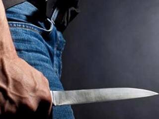 Crime: 'சத்தமா பட்டாசு வெடிப்பியா?' இளைஞருக்கு சரமாரி கத்திக்குத்து - சகோதரர்கள் வெறிச்செயல்