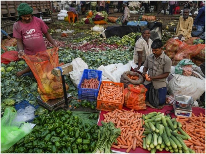 Vegetable Prices: The prices of vegetables have increased due to unseasonal rains Vegetable Prices: માવઠા બાદ મોંઘવારીનો માર, શાકભાજીના ભાવમા તોતિંગ વધારો