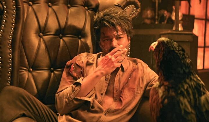 விஜய் - லோகேஷ் கூட்டணியில் உருவான லியோ படம் கடந்த அக்டோபர் 19 ஆம் தேதி வெளியாகி கலவையான விமர்சனங்களை பெற்றாலும் கோடிக்கணக்கான வசூலை குவித்தது.