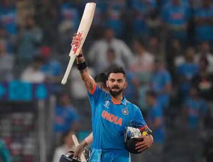 ਇਸ ਮਾਮਲੇ 'ਚ ਵਿਰਾਟ ਕੋਹਲੀ ਦੂਜੇ ਸਥਾਨ 'ਤੇ ਹਨ। ਕੋਹਲੀ ਨੇ ਕੀਵੀ ਟੀਮ ਖਿਲਾਫ ਹੁਣ ਤੱਕ 29 ਮੈਚ ਖੇਡੇ ਹਨ ਅਤੇ 1433 ਦੌੜਾਂ ਬਣਾਈਆਂ ਹਨ। ਨਿਊਜ਼ੀਲੈਂਡ ਦੇ ਖਿਲਾਫ ਵਿਰਾਟ ਨੇ 55.11 ਦੀ ਔਸਤ ਨਾਲ ਦੌੜਾਂ ਬਣਾਈਆਂ। ਨਿਊਜ਼ੀਲੈਂਡ ਖਿਲਾਫ ਸਭ ਤੋਂ ਵੱਧ ਦੌੜਾਂ ਬਣਾਉਣ ਵਾਲੇ ਸਿਖਰਲੇ 5 ਬੱਲੇਬਾਜ਼ਾਂ 'ਚੋਂ ਵਿਰਾਟ ਇਕਲੌਤਾ ਅਜਿਹਾ ਖਿਡਾਰੀ ਹੈ ਜੋ ਇਸ ਸਮੇਂ ਭਾਰਤੀ ਟੀਮ ਦਾ ਹਿੱਸਾ ਹੈ।