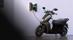 Electric Scooters: बहन को भाई दूज पर कुछ अच्छा गिफ्ट देना है ... तो बिना पॉल्यूशन वाले ये इलेक्ट्रिक स्कूटर हैं ना!