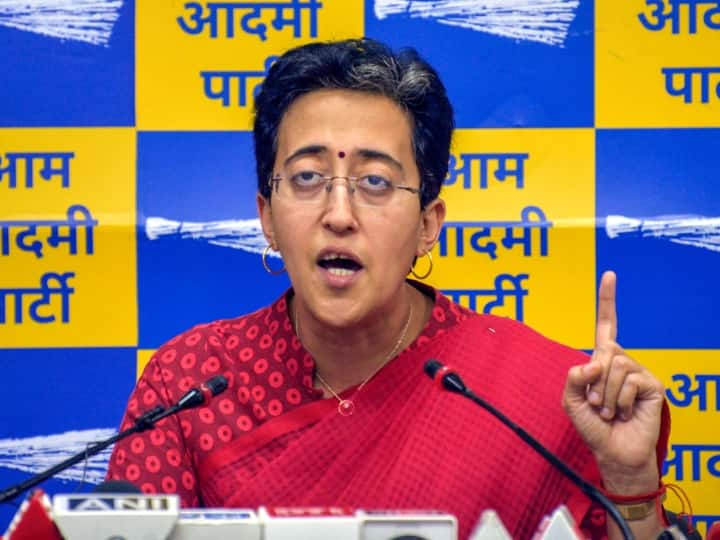 Delhi Min Atishi Recommends Removal Of Chief Secy Naresh Kumar Over Land Scam Case: Report Delhi Min Atishi Recommends Removal Of Chief Secy Naresh Kumar Over Land Scam Case: Report