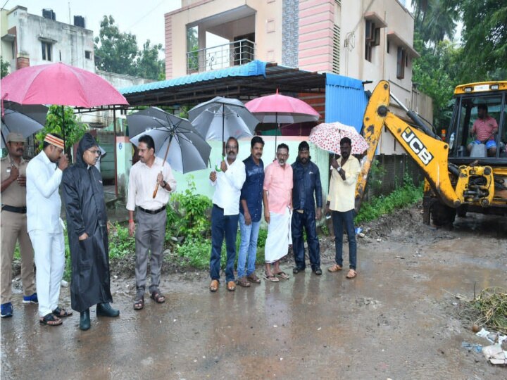 TN Rain: மயிலாடுதுறை மாவட்டத்தில் மழை வெள்ளத்தால் பாதிக்கப்பட்ட பயிர்களை கணக்கிட வேளாண் இணை இயக்குநர் தலைமையில் குழு - ஆட்சியர் தகவல் 