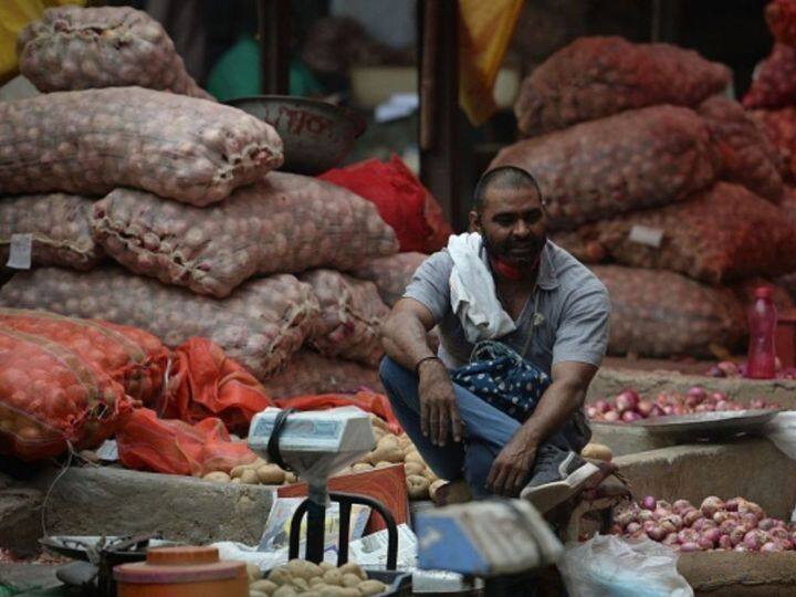 Wholesale WPI Inflation Drops To -0.52 Per Cent In October India's Wholesale Inflation Drops To -0.52 Per Cent In October
