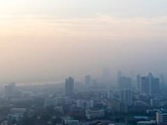 Air Pollution: एयर पॉल्यूशन के कारण हो सकती है स्किन की ये खतरनाक बीमारी