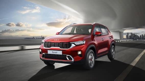 Kia Sonet ફેસલિફ્ટ 2024ની શરૂઆતમાં લોન્ચ કરવામાં આવશે. તેમાં 1.2-લિટર પેટ્રોલ, 1.0-લિટર ટર્બો પેટ્રોલ, 1.5-લિટર ડીઝલ એન્જિનનો વિકલ્પ હશે. તેની સંભવિત કિંમત 8 લાખ-15 લાખ રૂપિયા છે.