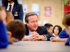 ऋषि सुनक ने ब्रिटेन के पूर्व प्रधानमंत्री डेविड कैमरन का क्‍यों कराया पॉलिटिक्‍स में कमबैक?