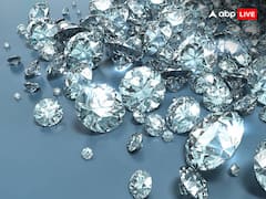 वैश्विक आर्थिक संकट के कारण घट रही हीरों की डिमांड, कंपनियों ने कीमतें बढ़ाने के लिए सप्लाई पर लगाई रोक