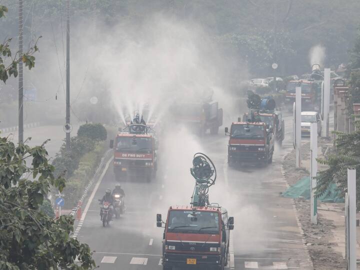 AAP Minister Gopal Rai Accuses BJP for Promoting Firecrackers Amid Air Pollution Crisis in delhi द‍िल्‍ली की हवा हुई और जहरीली, मंत्री गोपाल राय का BJP पर न‍िशाना, 'पुल‍िस कंट्रोल में थी फ‍िर कैसे फोड़े गए पटाखे?'