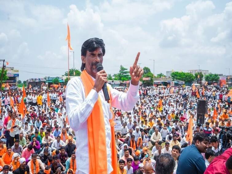 Manoj Jarange meeting on 125 acres in Solapur Maratha Reservation Manoj Jarange : जरांगेंची तोफ पुन्हा धडाडणार, सोलापुरात तब्बल 125 एकरवर सभेची तयारी; पण निशाण्यावर कोण असणार?