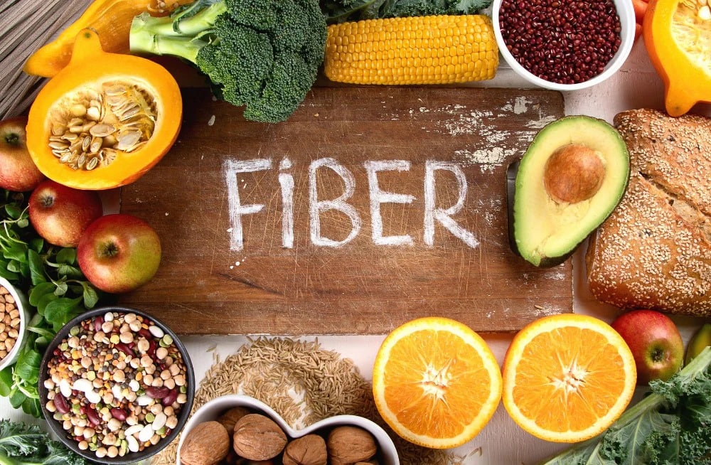 Health Tips how fibers can help to maintain high blood sugar level marathi news Health Tips : फायबरयुक्त आहार रक्तातील साखर नियंत्रित करण्यासाठी खूप उपयुक्त; जाणून घ्या कसे?