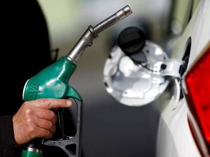 petrol and diesel price chennai on november 14th 2023 know full details Petrol Diesel Price Today: முடிந்தது தீபாவளி விடுமுறை.. மாற்றம் கண்டதா பெட்ரோல், டீசல் விலை? - இன்றைய நிலவரம்..!