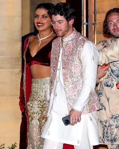 Priyanka Chopra, Nick Jonas Host Diwali Party In LA - See Photos