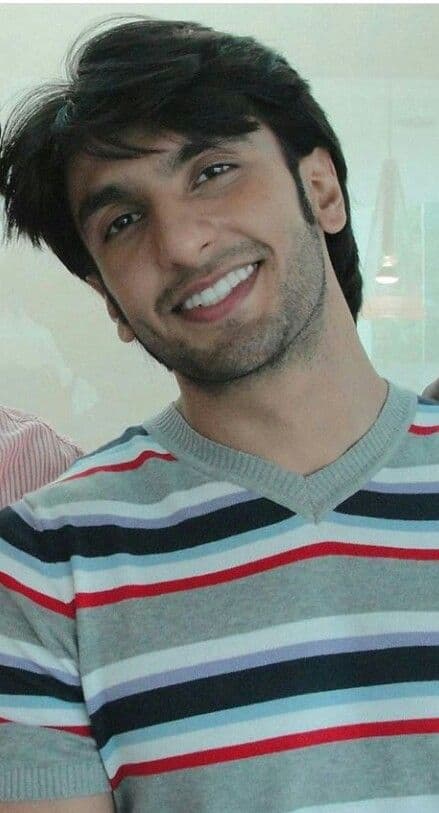 ਸੁਪਰਸਟਾਰ ਬਣਨ ਤੋਂ ਪਹਿਲਾਂ ਫਿਲਮ ਦੇ ਸੈੱਟ 'ਤੇ ਚਾਹ ਪਿਲਾਉਣ ਦਾ ਕੰਮ ਕਰਦਾ ਸੀ ਇਹ ਐਕਟਰ