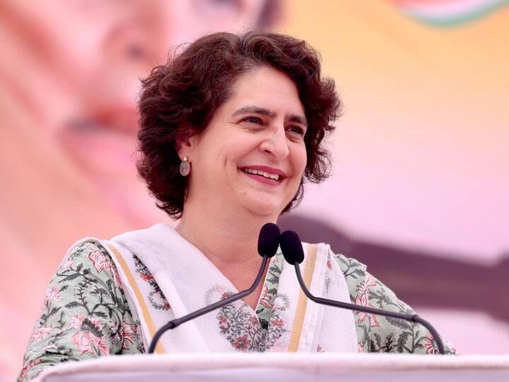 सलमान खान की फिल्म 'तेरे नाम' का जिक्र कर प्रियंका गांधी ने कसा तंज, 'पीएम मोदी के लिए भी फिल्म बननी चाहिए मेरे नाम' Priyanka gandhi commented on PM Modi said film for pm Mere Naam in MP Election 2023 Datia rally सलमान खान की फिल्म 'तेरे नाम' का जिक्र कर प्रियंका गांधी ने कसा तंज, 'पीएम मोदी के लिए भी फिल्म बननी चाहिए मेरे नाम'