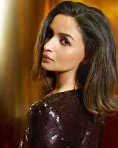 Alia Bhatt Photos : ஜொலிக்கும் உடையில் விண்மீனாய் மிளிரும் நடிகை ஆலியா பட்!